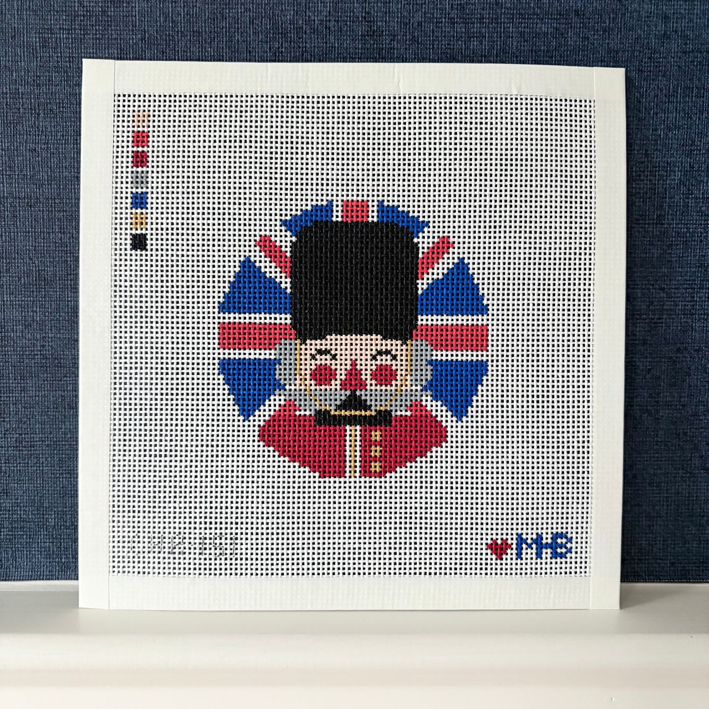 (WS) Nutcracker Kensington Round